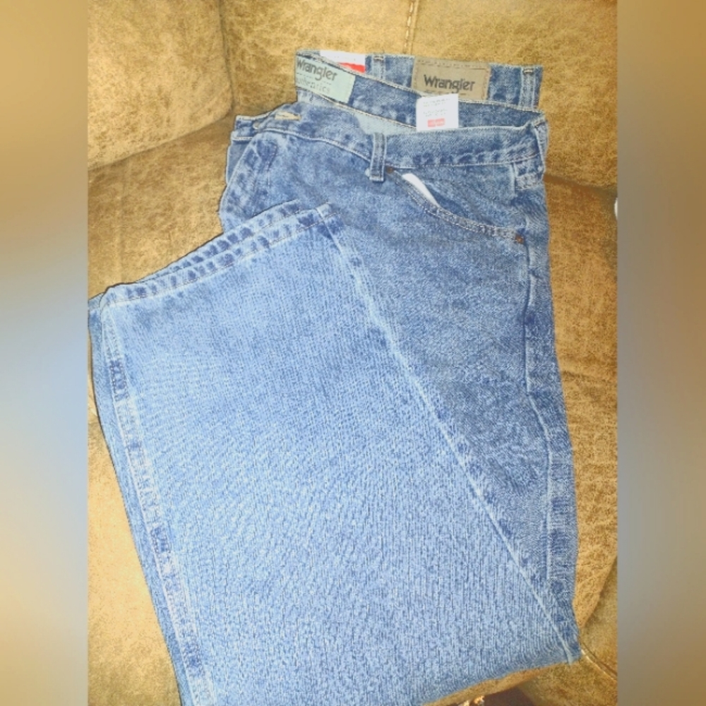 Wrangler Jeans Men’s 42x28 NWT